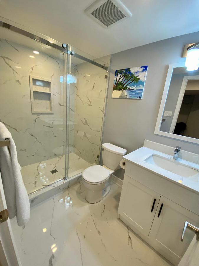 2 Bedroom With 2 Ensuites Unit In Richmond Hill Exterior photo